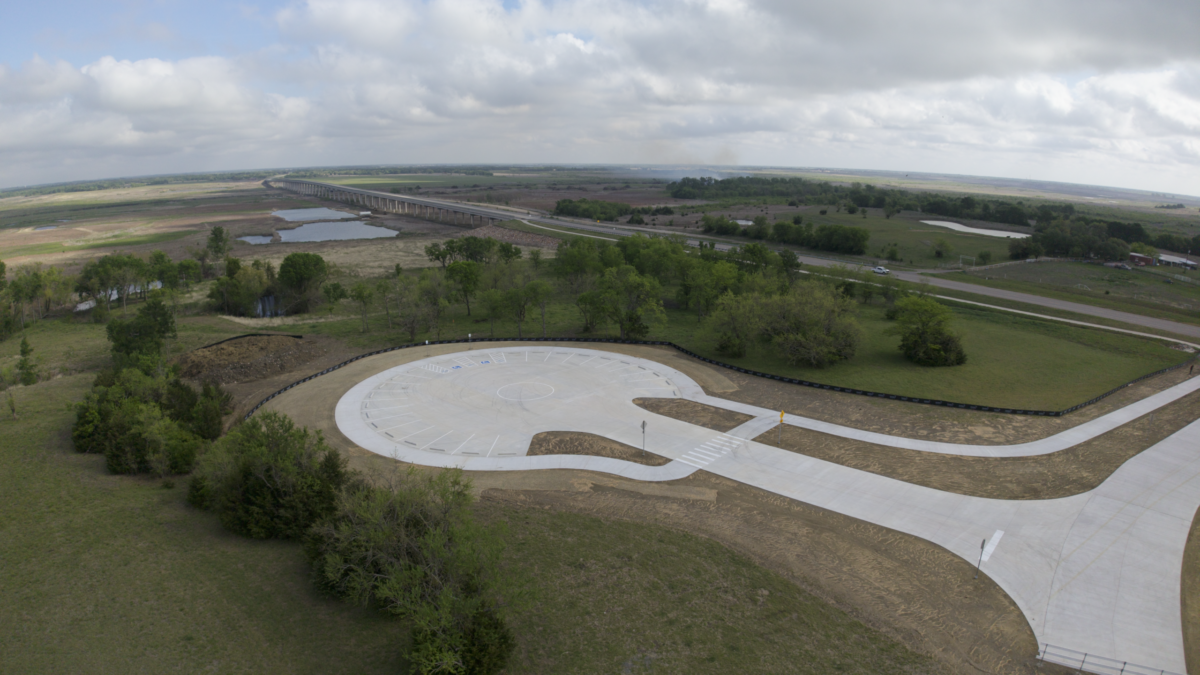 Overview of the parking lot for the SH 34 Bridge.